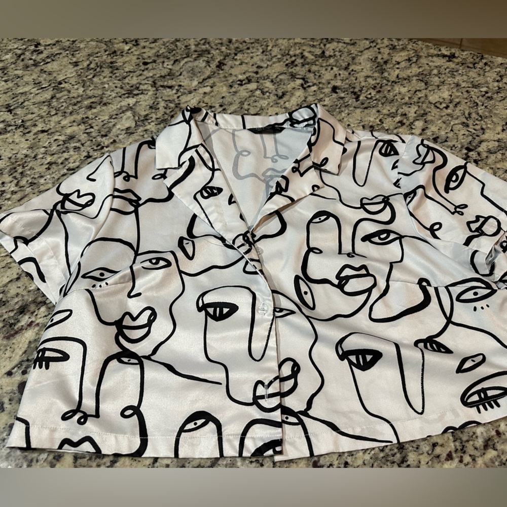 2xl SHEIN crop top button down